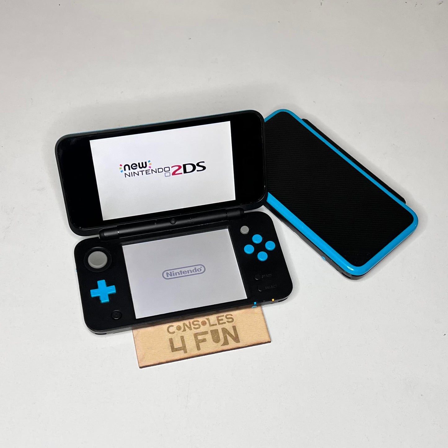New Nintendo 2DS XL with Games