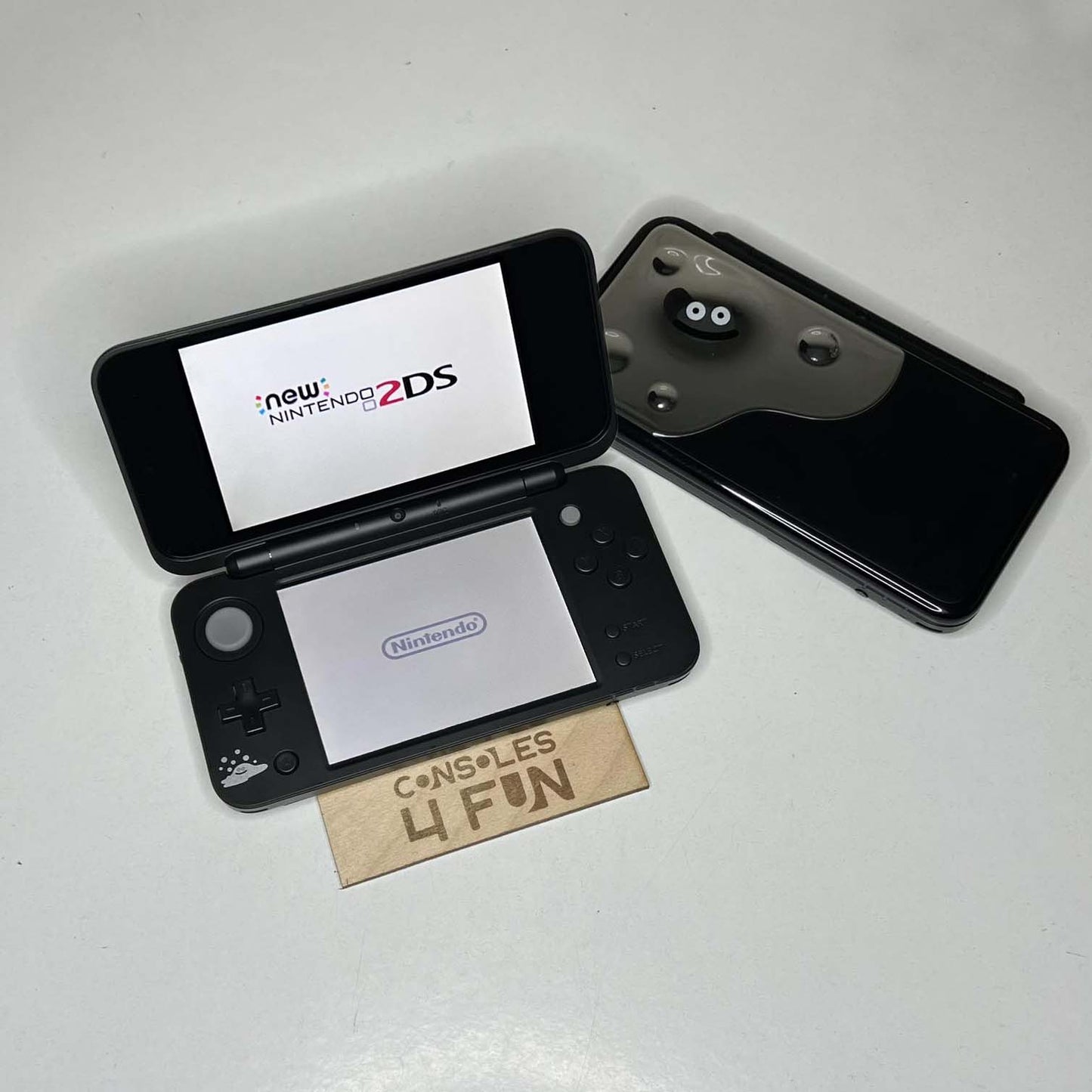 Nueva Nintendo 2DS XL con juegos