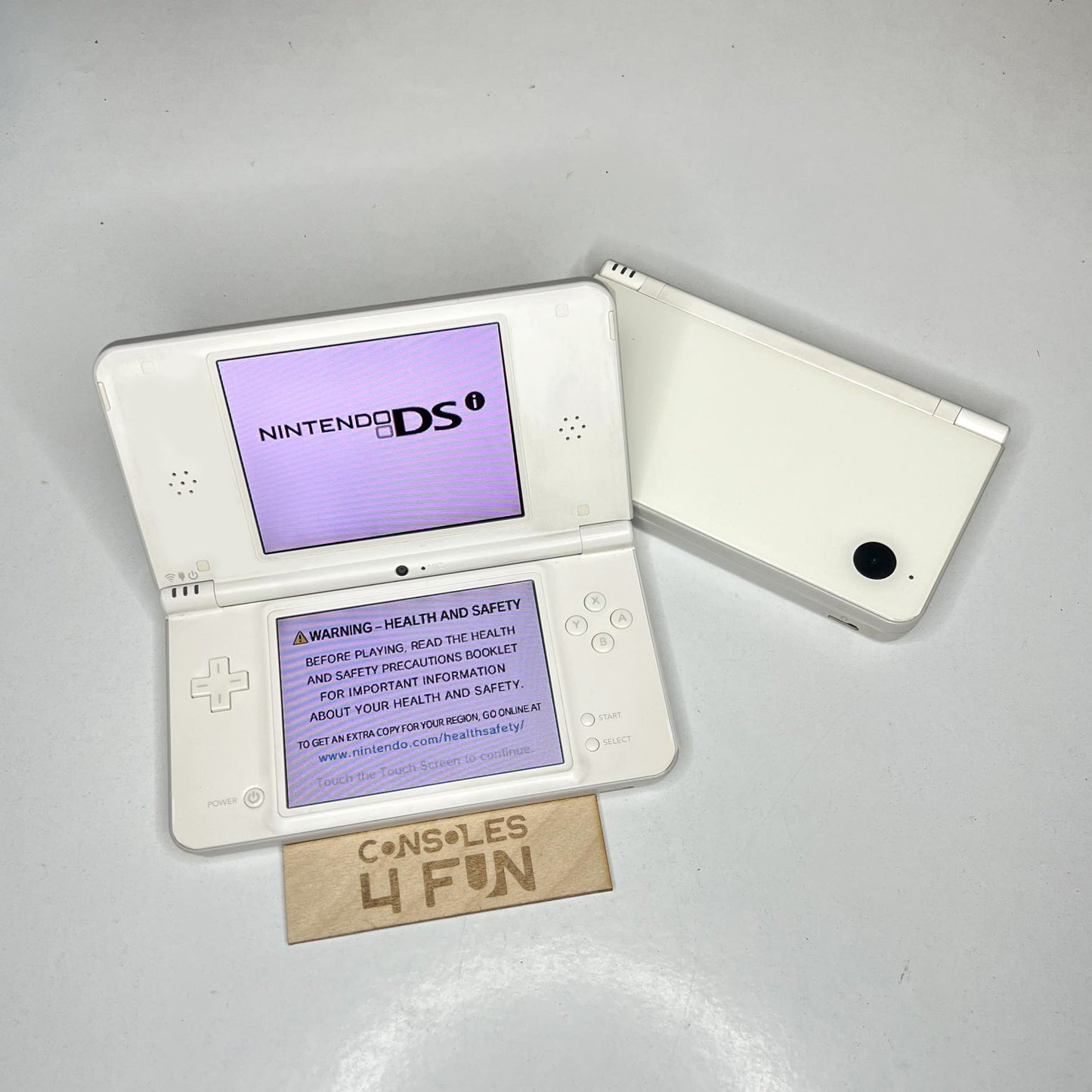 Nintendo DSi XL con juegos