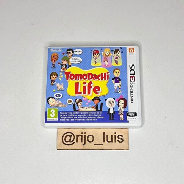 TomoDachi Life Nintendo 3DS complete